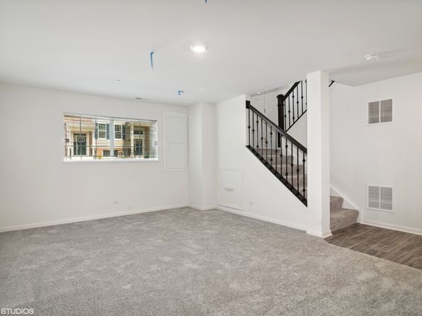 1838 Kraft Ave, Batavia, IL 60510