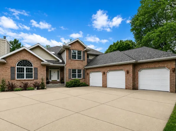 3545 Orvold Park Dr, Mc Farland, WI 53558