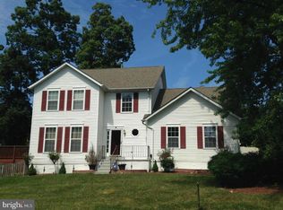 2 Glendale Dr, Stafford, VA 22556