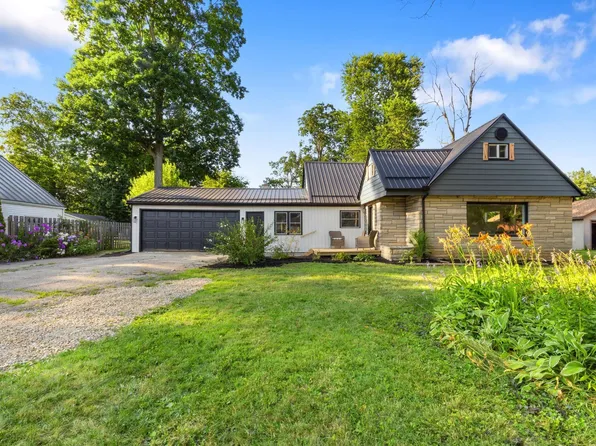 1705 W Clinton St, Goshen, IN 46526