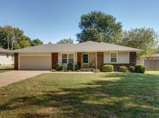3540 S Clay Ave, Springfield, MO 65807