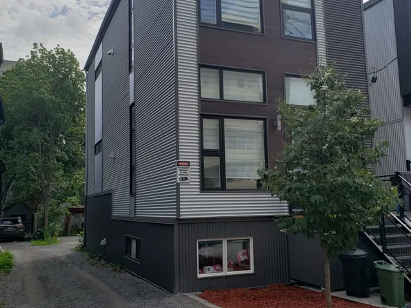 341 Cambridge St N, Ottawa, ON K1R 7B3