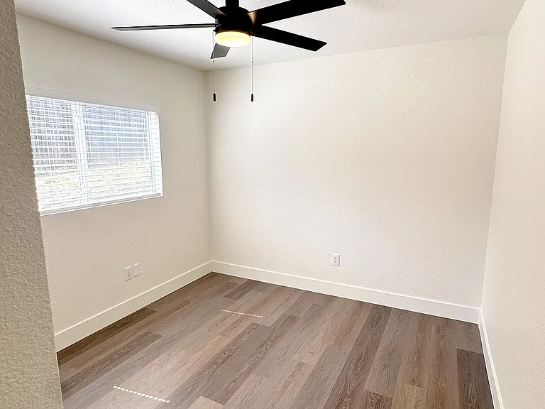 7905 Santa Catalina — Photo 11