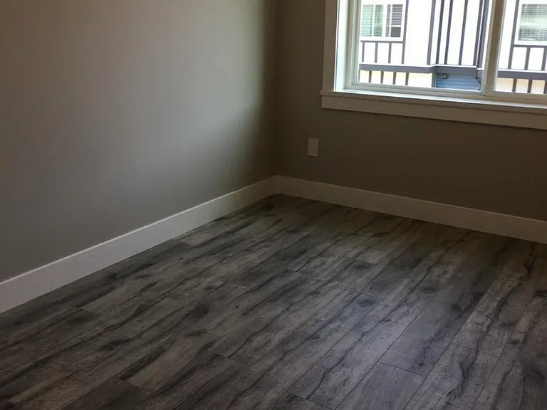 9560 Alexandra Rd #8 — Photo 8