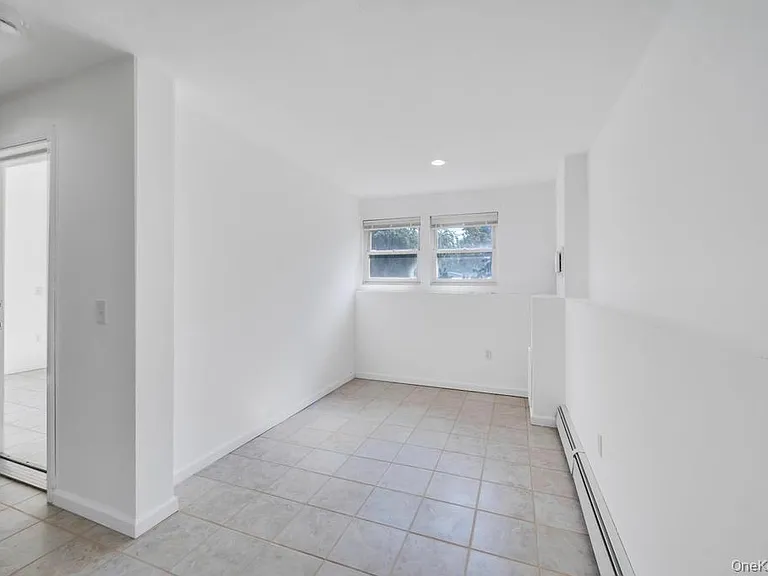 20 Handsome Ave — Photo 4