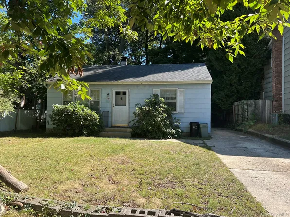 192 Iceland Drive, South Huntington, NY 11746