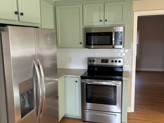 4th image of 2630 N Ashe Ave