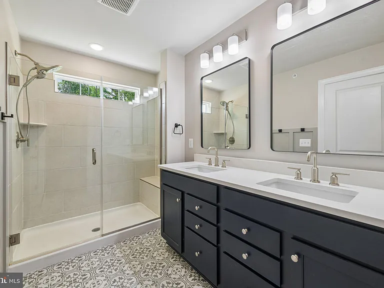 7202 Mountaineer Dr — Photo 24