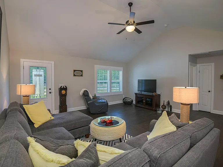2117 Ovoca Rd — Photo 22