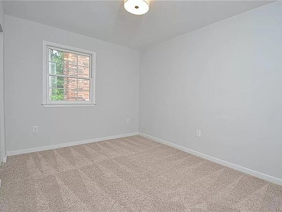 4th image of 4002 Bush Lake Pl