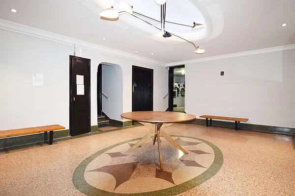 Rented by Uptown Flats LLC | media 18