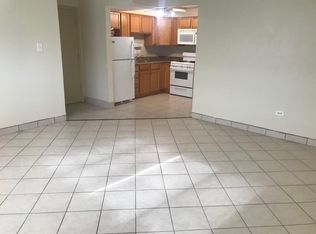 10090 Holly Ln, Des Plaines, IL