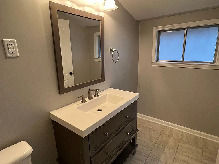552 Wadsworth Cir — Photo 10