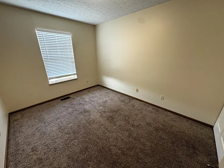 3632 Harris Ave NW — Photo 7