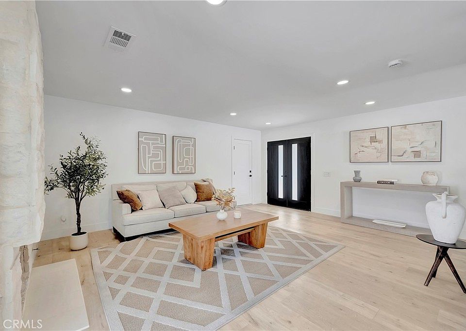 8761 Anthony Dr, Huntington Beach, CA 92647 | MLS #OC26073765 | Zillow