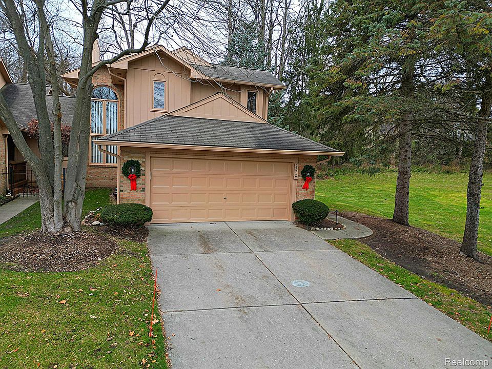 1st image of 22249 River Pines Dr