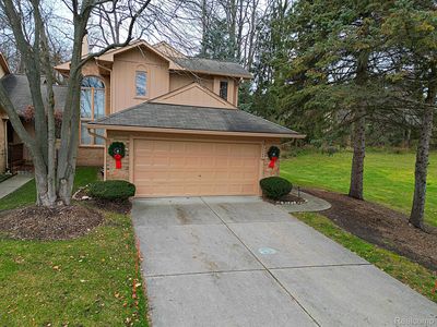 22249 River Pines Dr, Farmington, MI, 48335