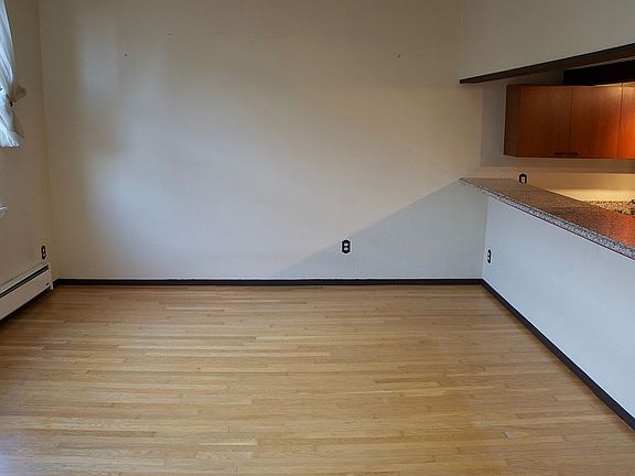 Dining/living room