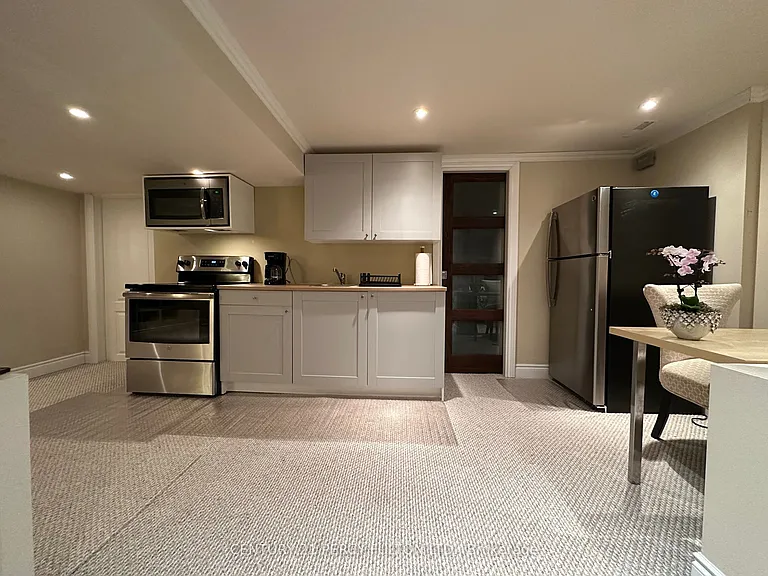 244 Horsham Ave #BASEMENT — Photo 7