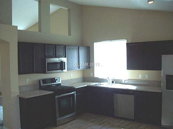 3rd image of 7716 Pine Falls Dr