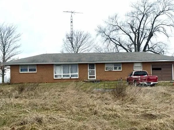 7821 N County Rd #2150, Ashmore, IL 61912