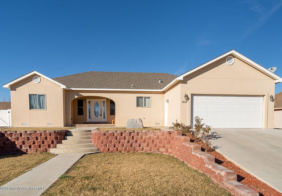 1st image of 623 Bishop Ln