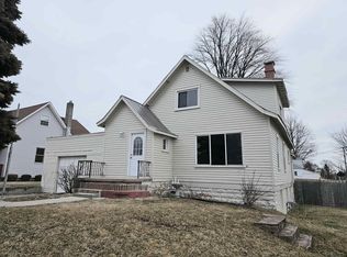 429 S Van Etten St, Pinconning, MI 48650