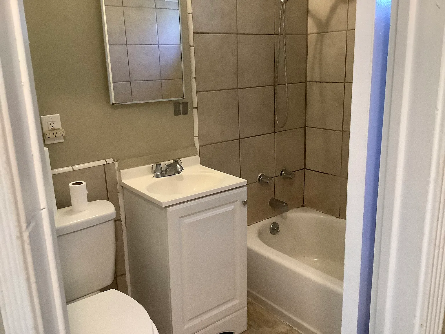 1 bed, 590 sqft, $2,085 — Photo 4