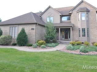 43618 Trillium Dr, Sterling Heights, MI 48314