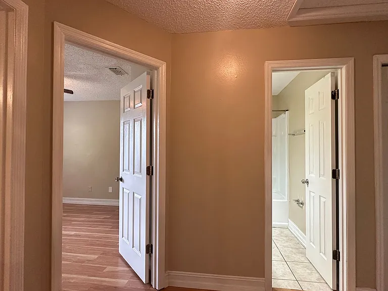 487 Carrigan Ave — Photo 9