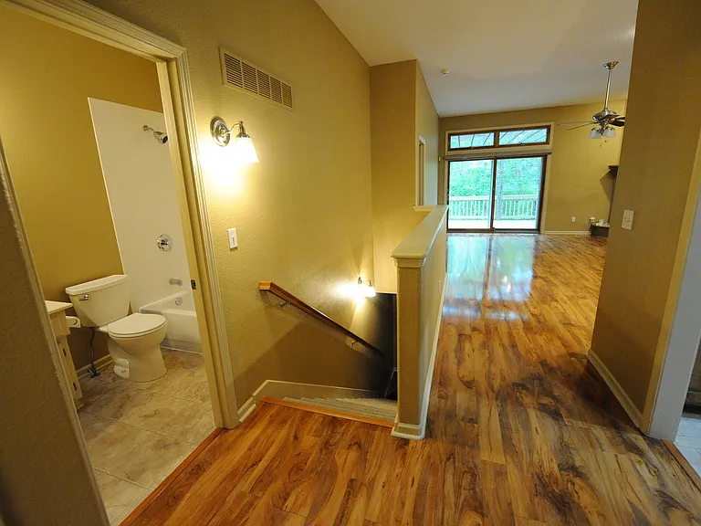 3204 NW 67th Ct — Photo 13