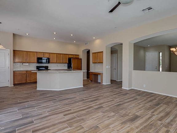 4th image of 22304 N 77th Pl