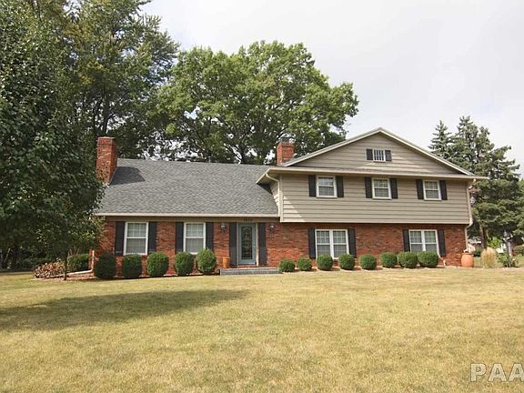 3rd image of 7409 N Regent Pl