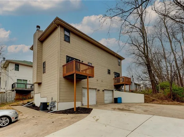10902 NW Crooked Rd, Kansas City, MO 64152