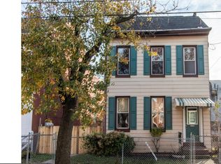 514 Chestnut St, Pottstown, PA 19464