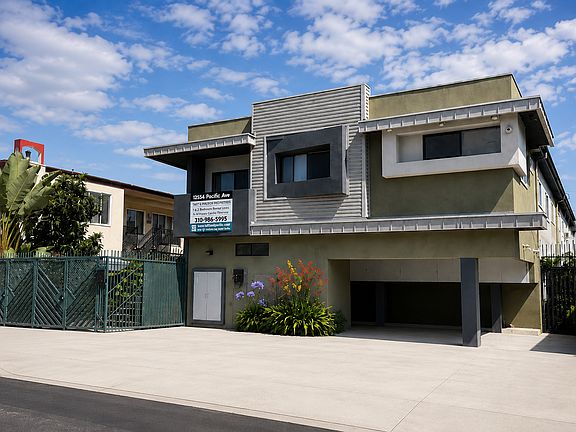 2nd image of 12236 Pacific Ave APT 2