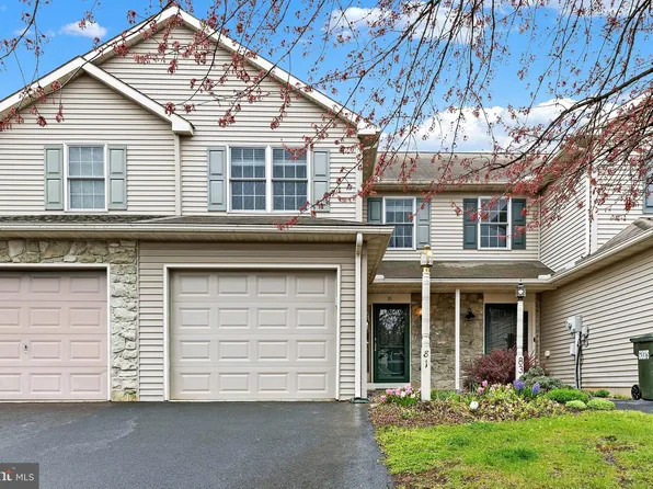 81 Pebble Creek Dr, Lititz, PA 17543