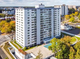 1 Strawberry Hill Ave #9G, Stamford, CT 06905