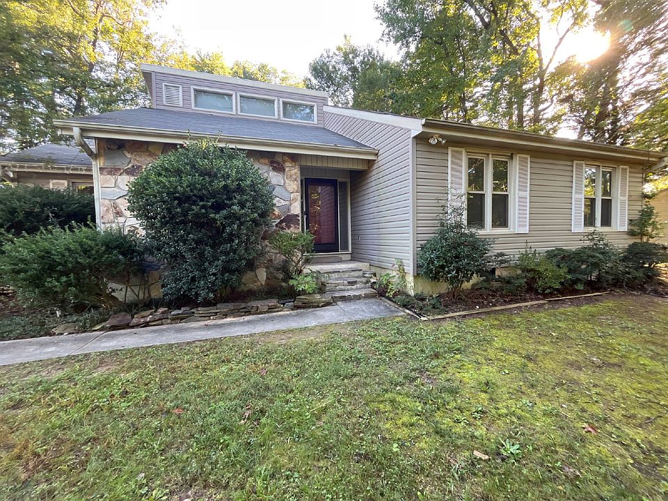 1st image of 317 Lakeside Dr