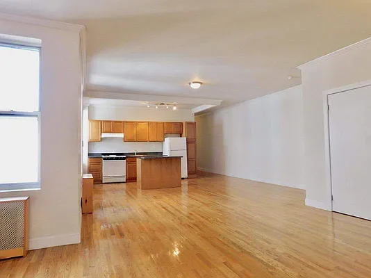 Rented by New York Residence | media 25