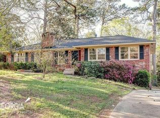 85 Silverwood Rd, Sandy Springs, GA 30342