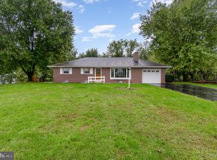 111 Shetland Dr, Hummelstown, PA 17036