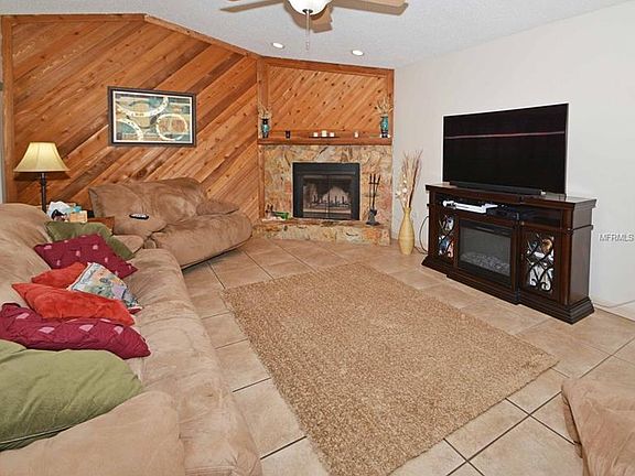 4th image of 931 Cortland Way