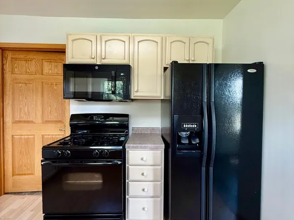 415 7th Ave NE, Valley City, ND 58072