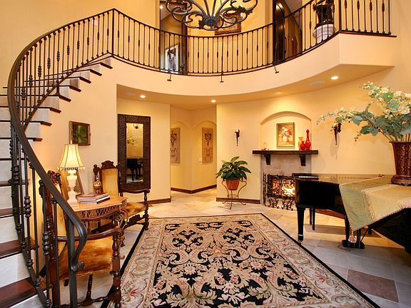 Grand enter with 20' Ceilings