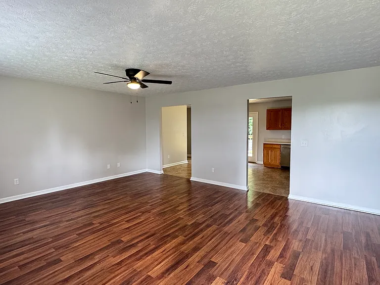212 Tellico Ave — Photo 4