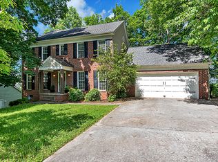 9137 Colchester Ridge Rd, Knoxville, TN 37922