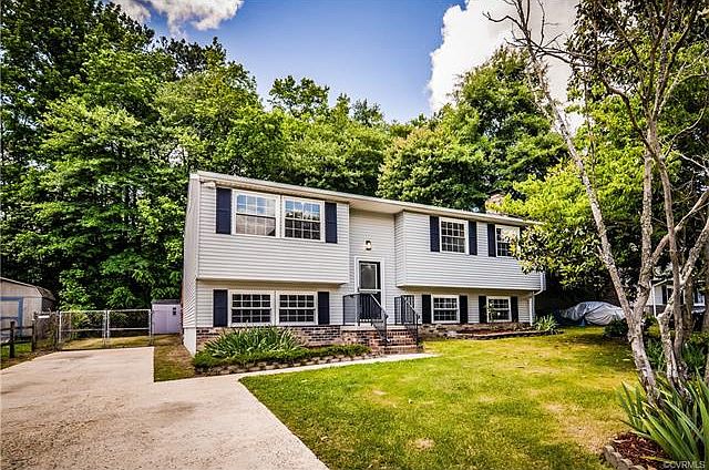 1st image of 4702 Fairlake Ln