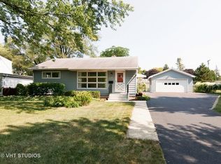 406 S 14th St, St Charles, IL 60174