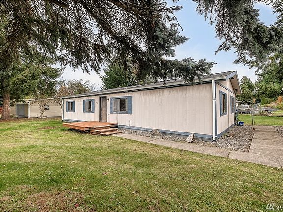 3rd image of 11921 240th Avenue Ct E